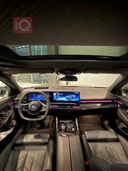 بی ئێم دەبڵیو سیریەس 5